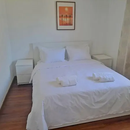 Moradia T2 Com Vista A Serra - Alverca Vakantiehuis Alverca do Ribatejo